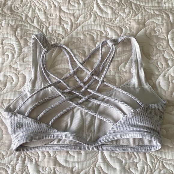 Lululemon Sport Bra - Picture 5 of 7